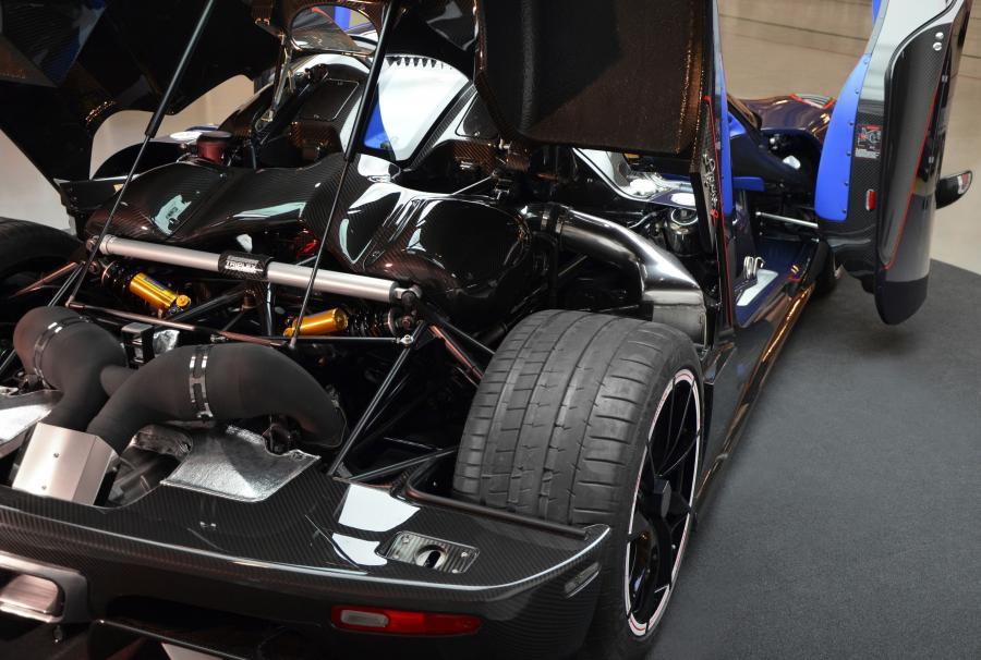 Моторный отсек Koenigsegg Agera R BLT (7093) 2012 года  (фото 6 из 12)